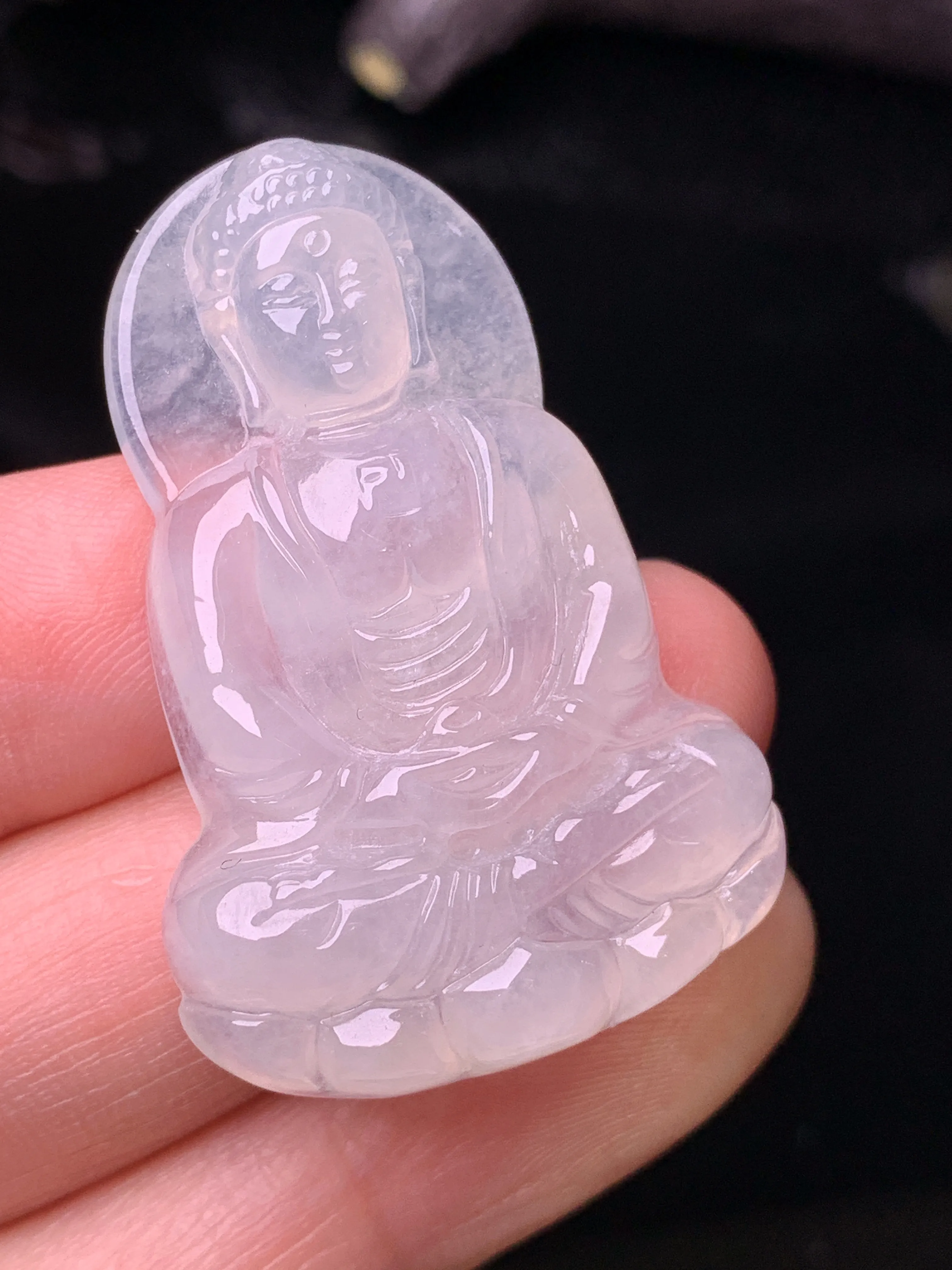 冰种观音吊坠 玉质细腻 色泽清新艳丽 整体尺寸39.2*26.3*6