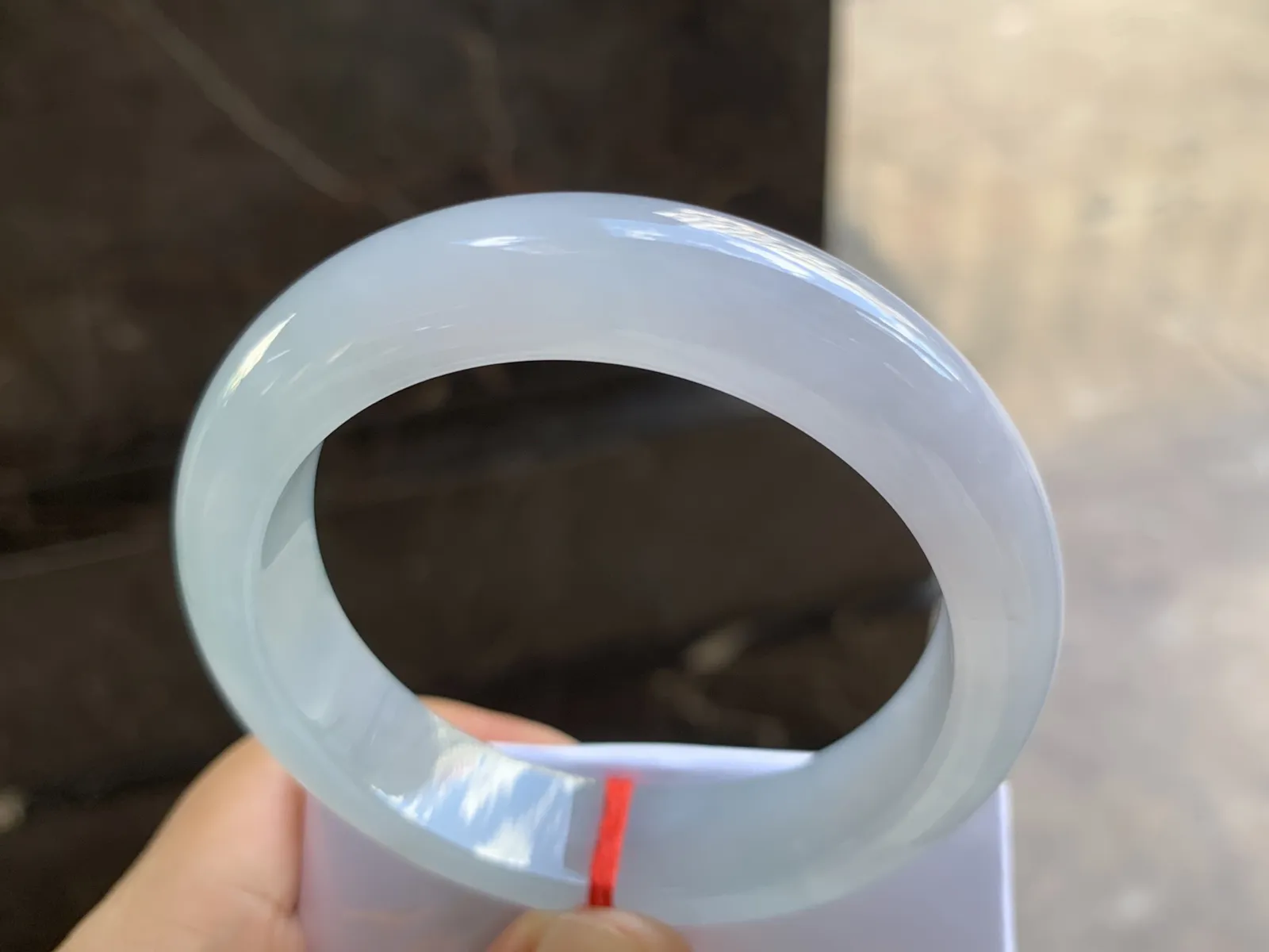 55-13.5-9mm
冰种飘花手镯 水润光泽 清爽 条形优秀