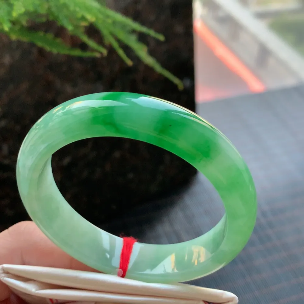 正圈冰阳绿 无瑕 尺寸:56.3/12.8/8 色阳🥰🥰