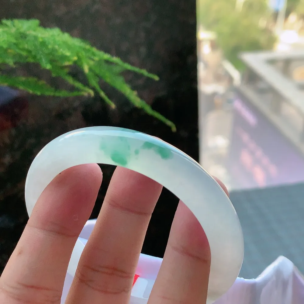 正圈冰飘花 微纹 尺寸:55.7/10.2/8.6 花美 种水好