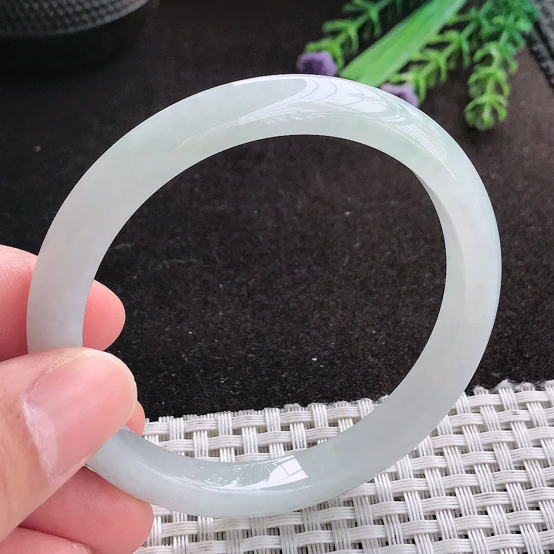 天然A货翡翠56.5/8.8/7.3老坑冰润起胶飘花手镯宽边玉镯