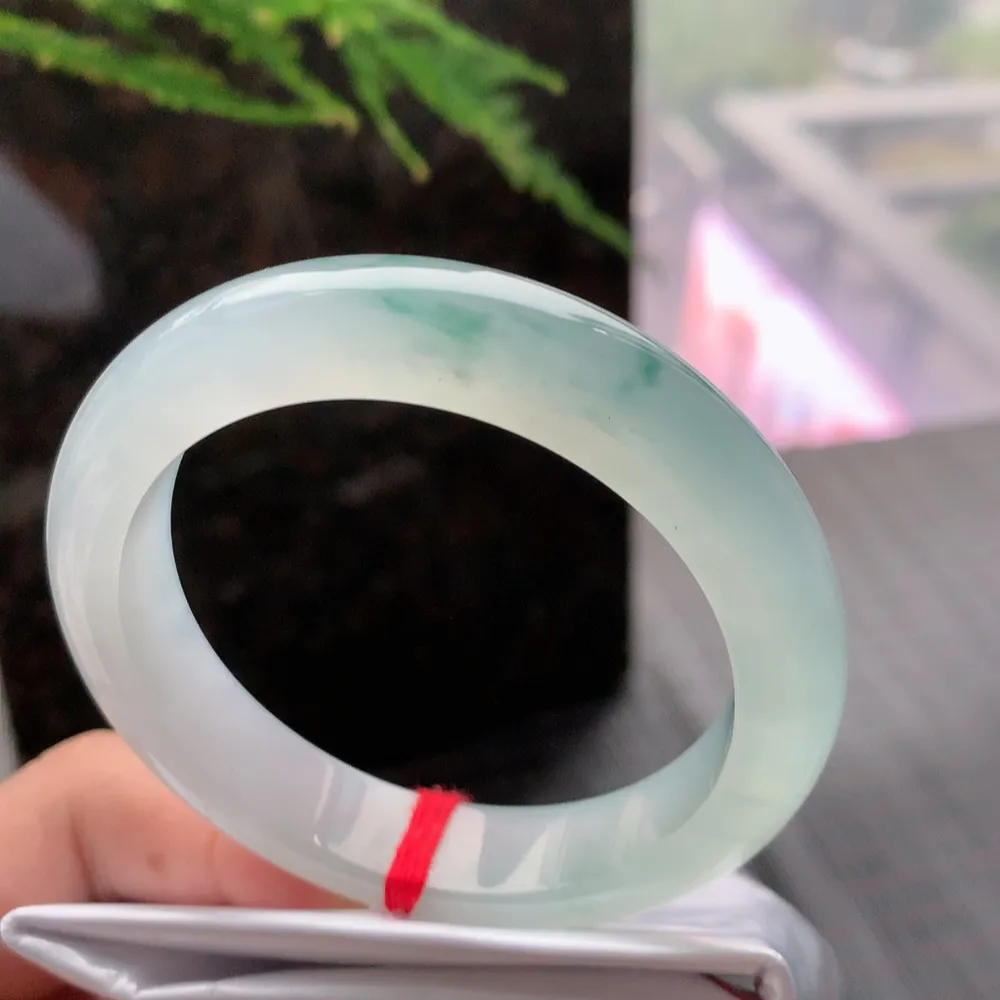 正圈高冰飘花 无瑕 尺寸:54.1/12.7/8.7 花美 种水好🥰🥰