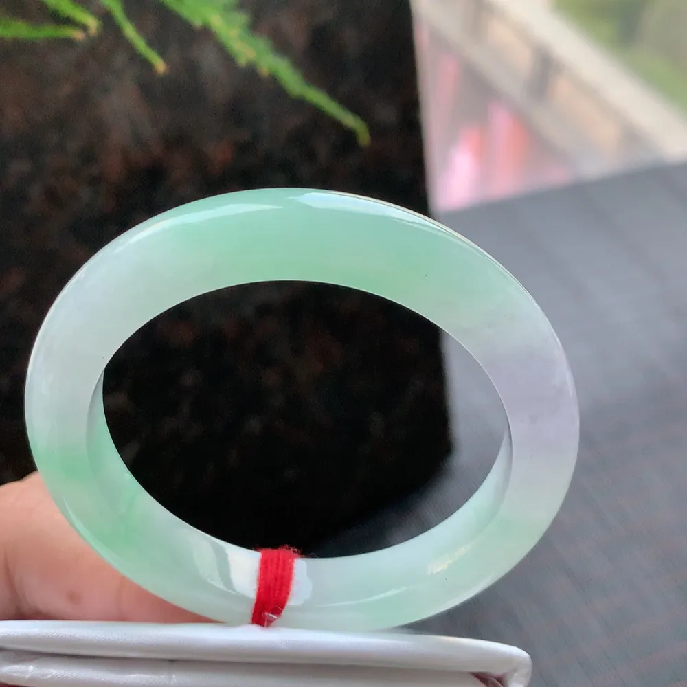 正圈高冰春彩 无瑕 尺寸:50.9/9.9/8.4 种色兼备