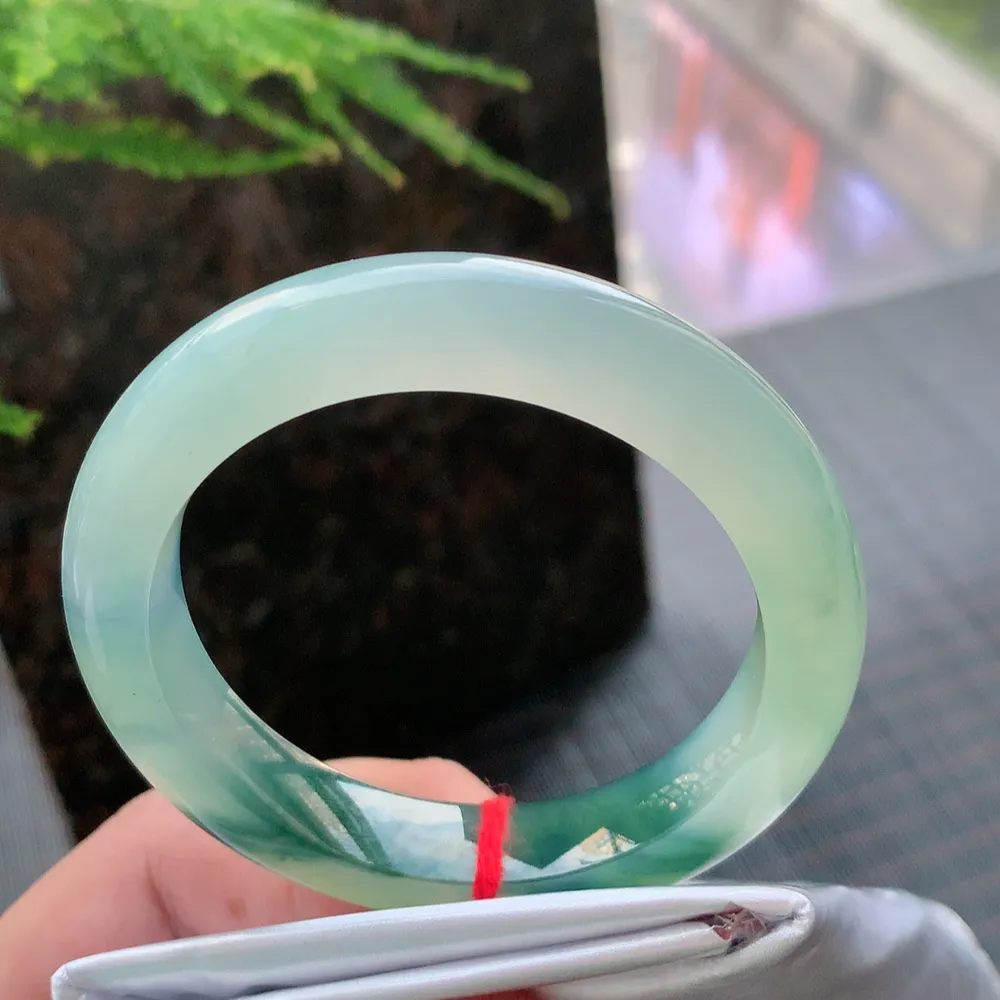 正圈高冰飘花 无瑕 尺寸:52.7/11.1/9.2 花美 种水好🥰🥰