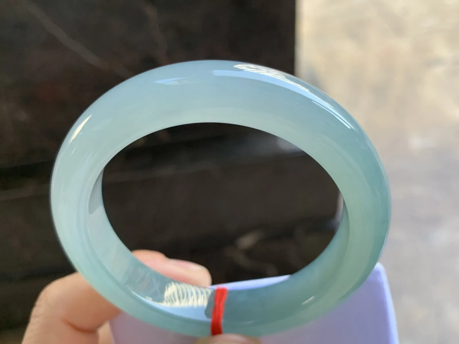 53.5-12-8.8mm
冰种晴水手镯 种好水润 底色漂亮 推荐