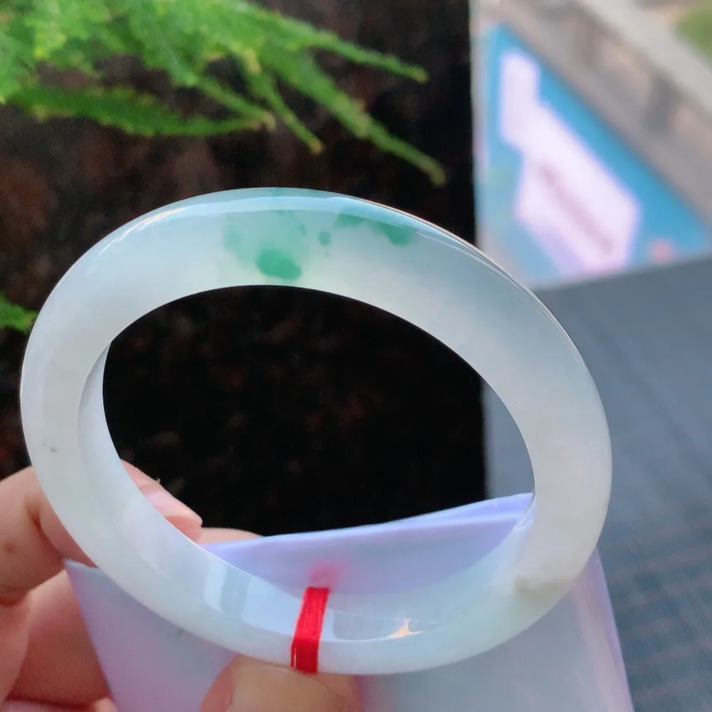 正圈冰飘花 微纹 尺寸:55.7/10.2/8.6 花美 种水好