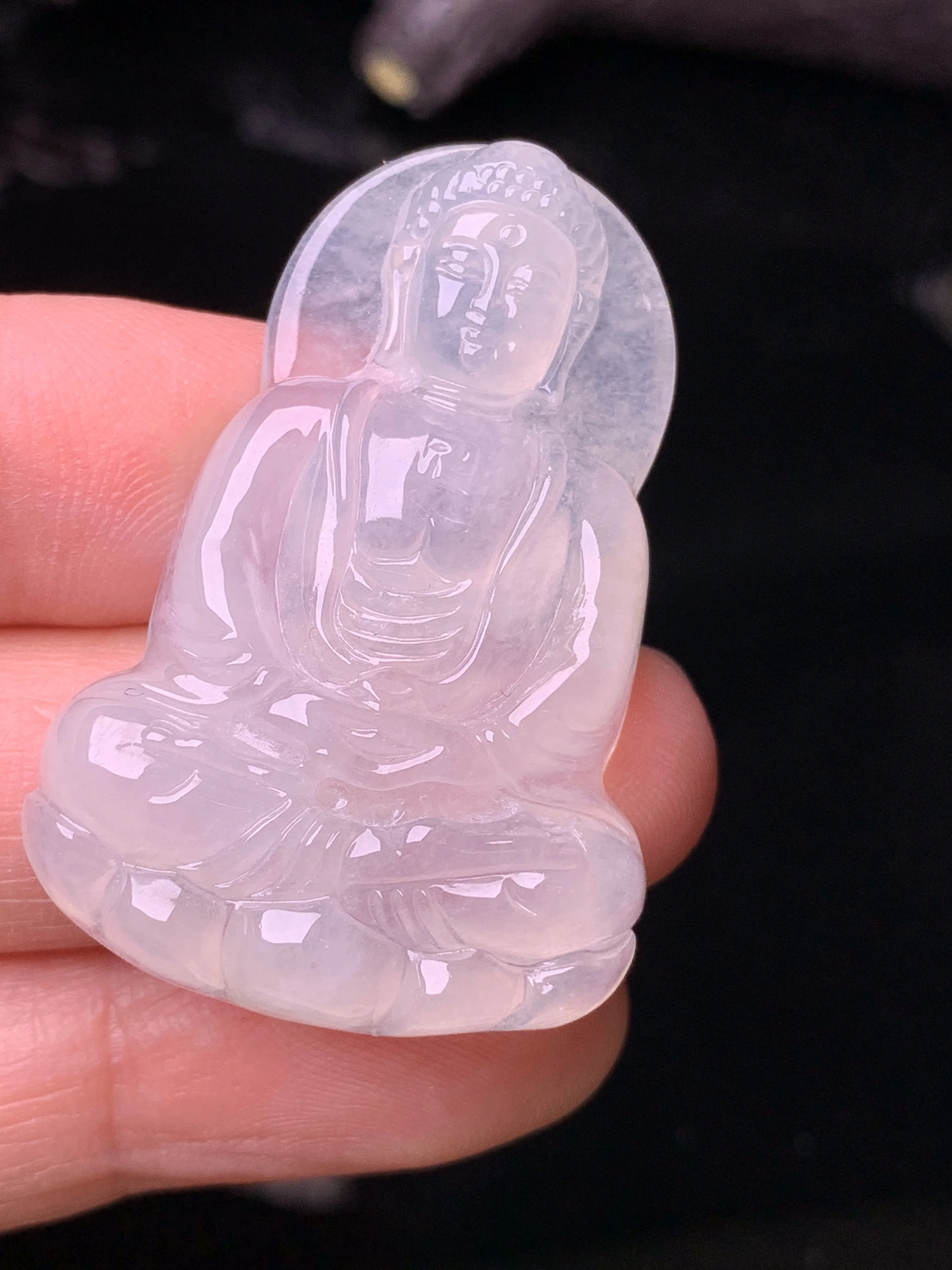 冰种观音吊坠 玉质细腻 色泽清新艳丽 整体尺寸39.2*26.3*6