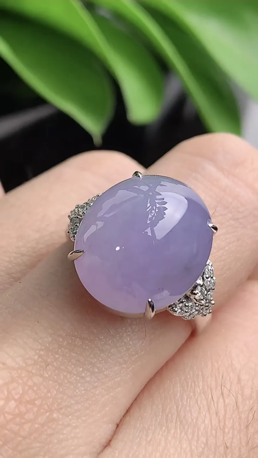 a货翡翠老坑冰种18K金伴钻镶嵌紫罗兰蛋面戒指 圈口17.2裸石尺寸14.8×10.7mm 重量6.38g 1203
