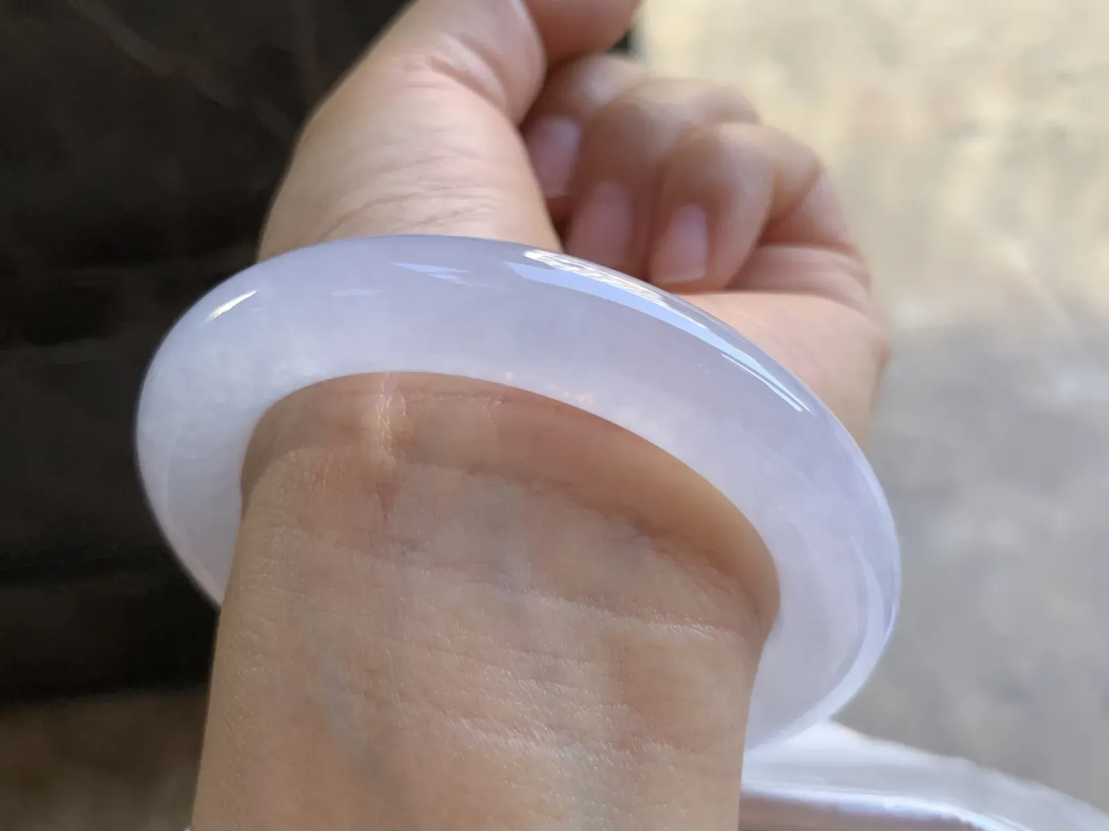 54.5-10.8mm
粉春圆条手镯 冰透莹润 粉粉嫩嫩很漂亮