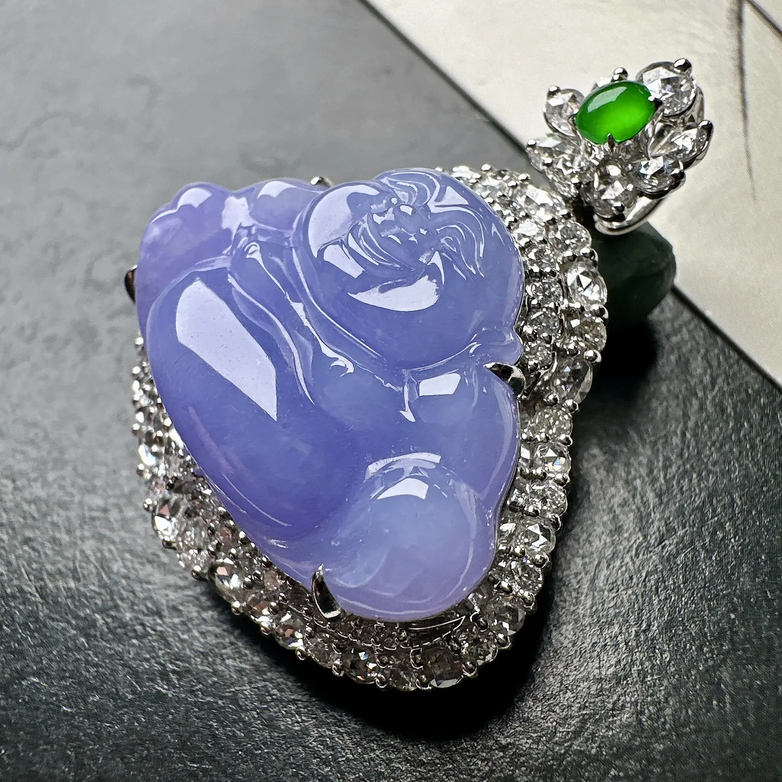 【冰种紫佛吊坠】种水很不错、质地细腻水润，形状很饱满，18K金钻豪华镶嵌，裸石尺寸18.4*27.1*6毫米