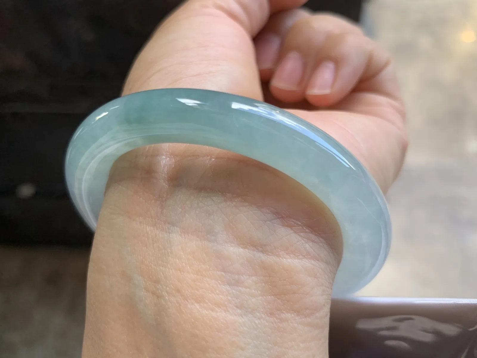 52-9.5mm
蓝水底圆条手镯  水润光泽