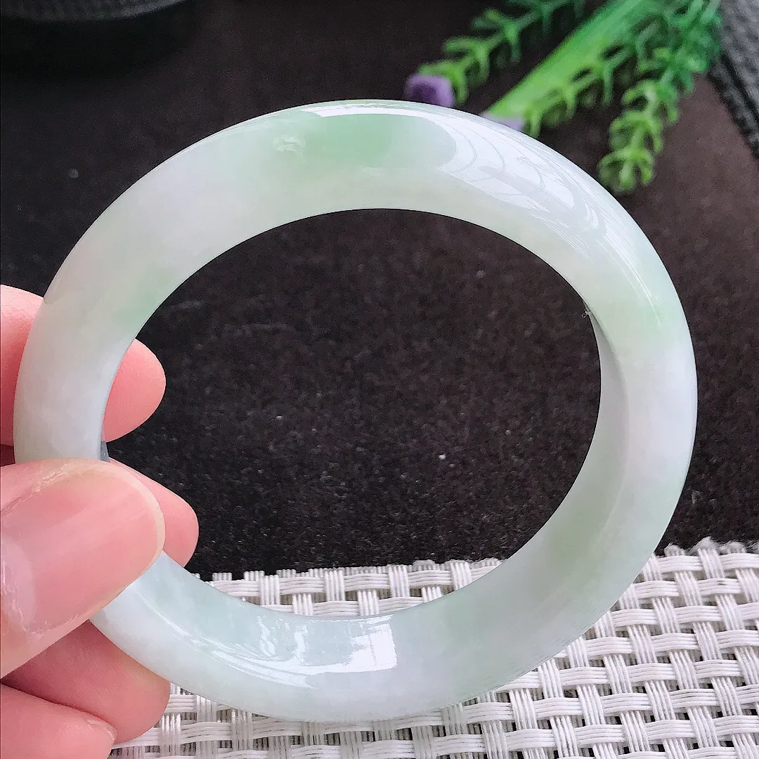 天然A货翡翠54.8/13.4/9老坑冰润起胶飘花手镯宽边玉手镯