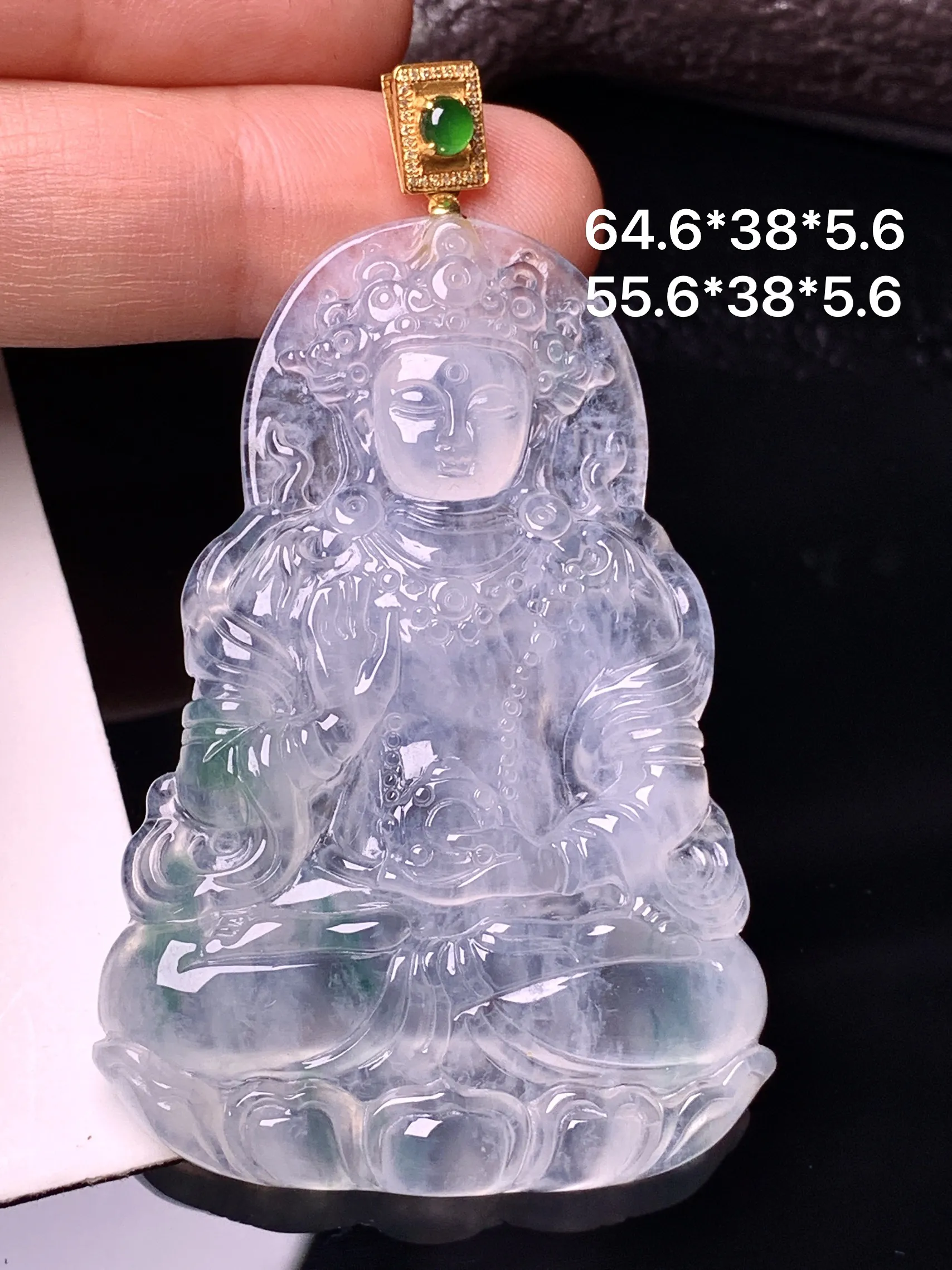 18k金镶嵌冰种度母观音菩萨吊坠 玉质细腻 色泽清新艳丽 整体尺寸64.6*38*5.6