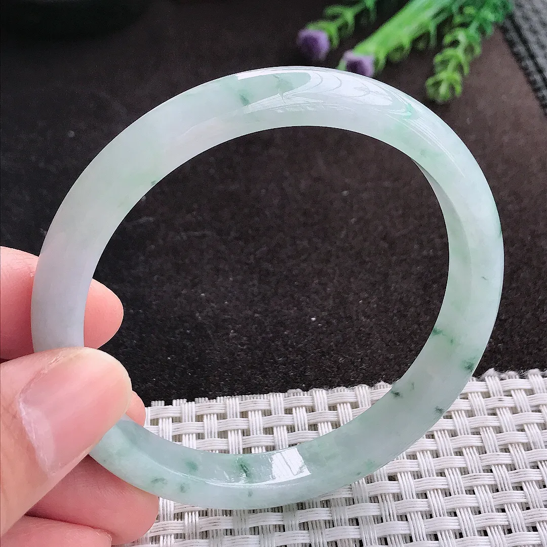 天然A货翡翠60.5/9.5/7.2老坑秀气冰润飘花手镯宽边玉镯