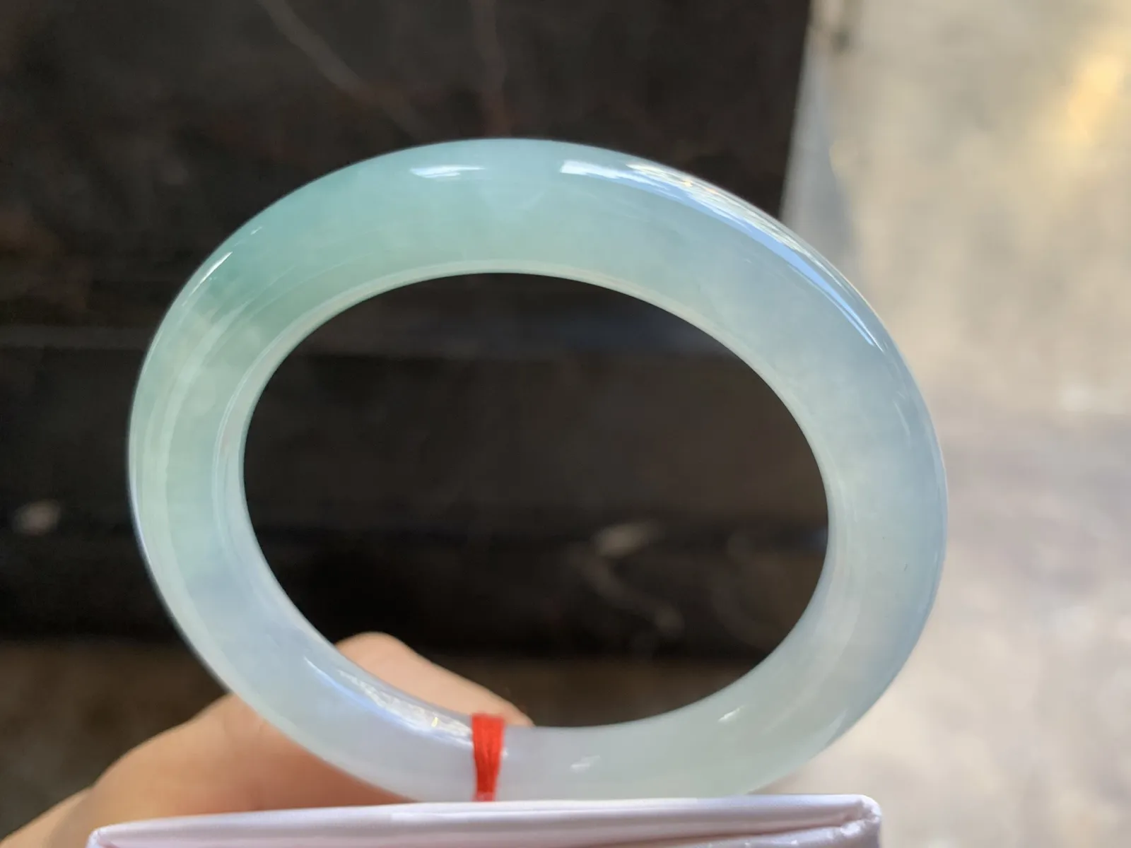 52-9.5mm
蓝水底圆条手镯  水润光泽