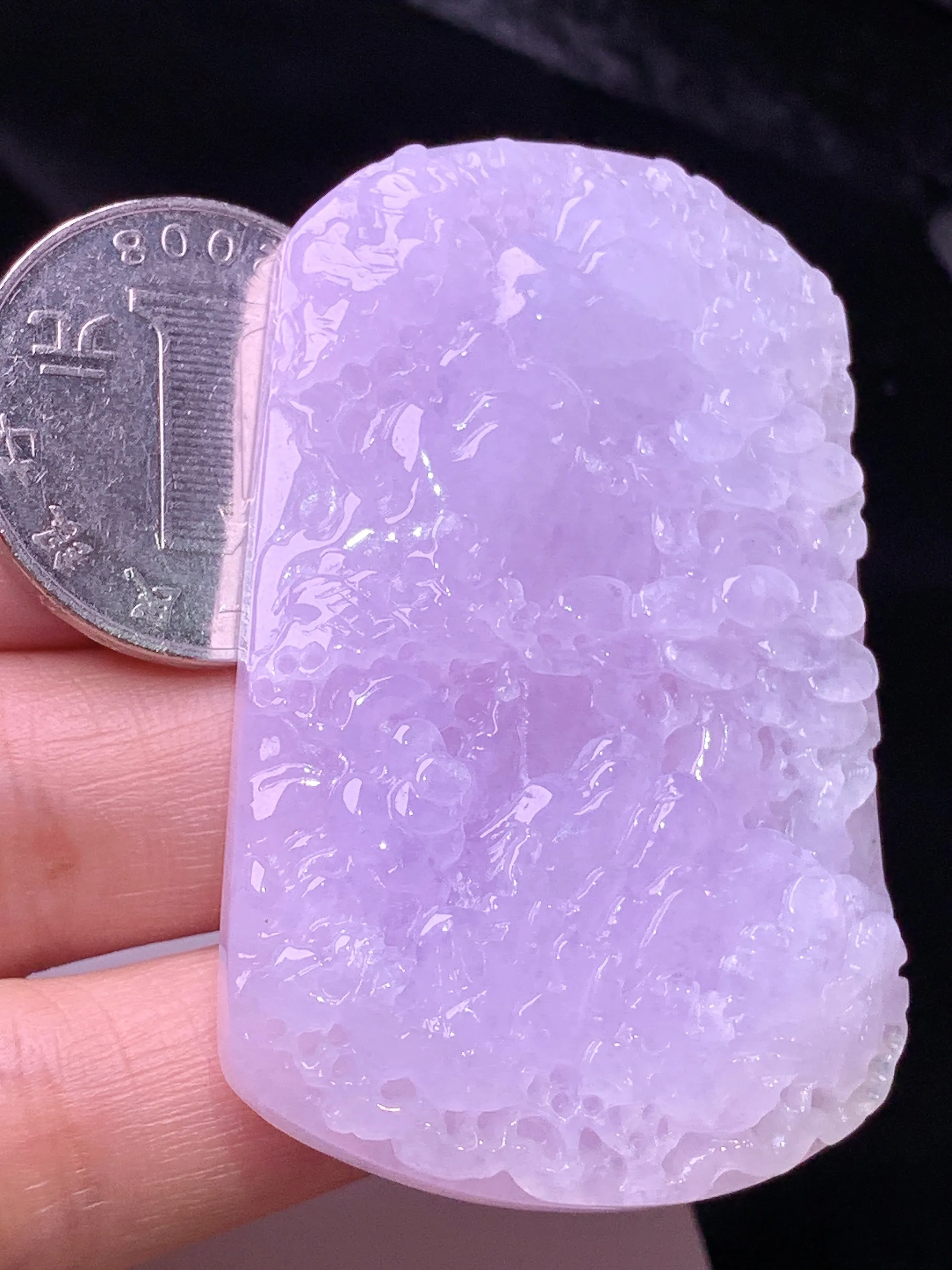 紫罗兰山水牌子吊坠 玉质细腻 色泽清新  整体尺寸56.3*35.2*7.8