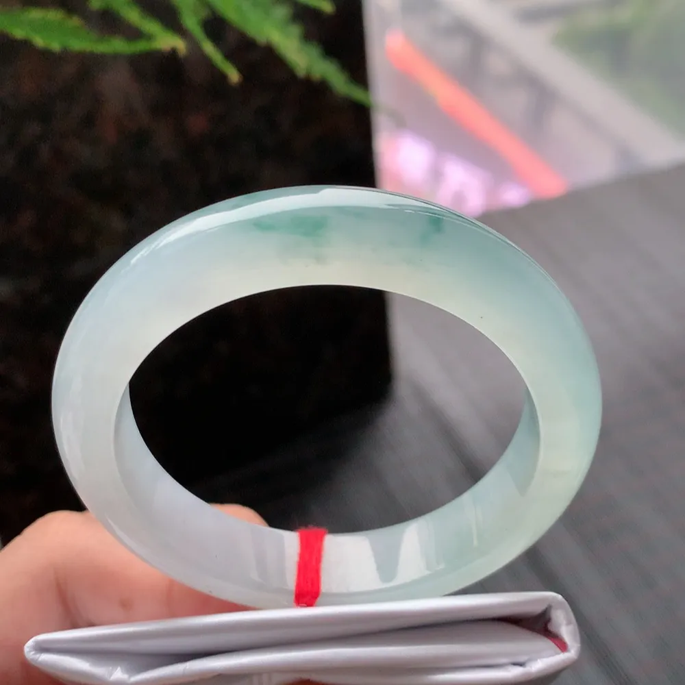 正圈高冰飘花 无瑕 尺寸:54.1/12.7/8.7 花美 种水好🥰🥰