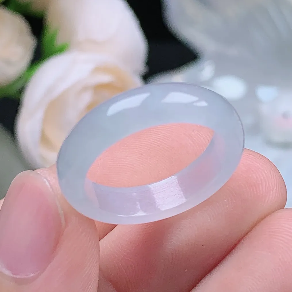 缅甸翡翠老坑冰种翡翠水润起胶白月光戒指玉指环  水润通透 尺寸：18-5.3-2.9mm 17号圈口4S