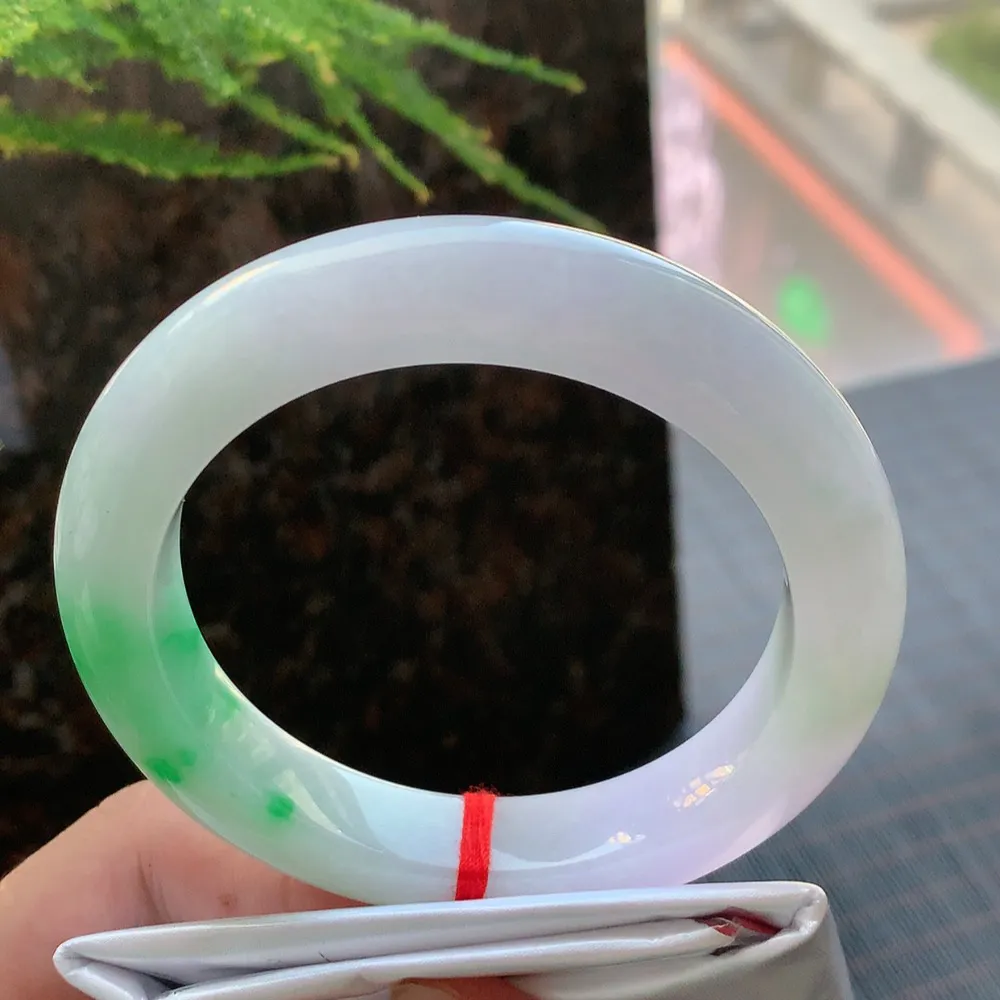 正圈冰糯春彩 无瑕 尺寸:59.2/12.4/10.4 色好 大圈口