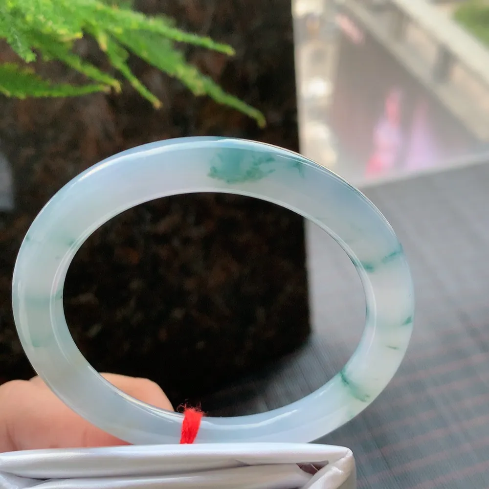 圆条冰紫飘花 无瑕 尺寸:56.3/8.1 种色兼备