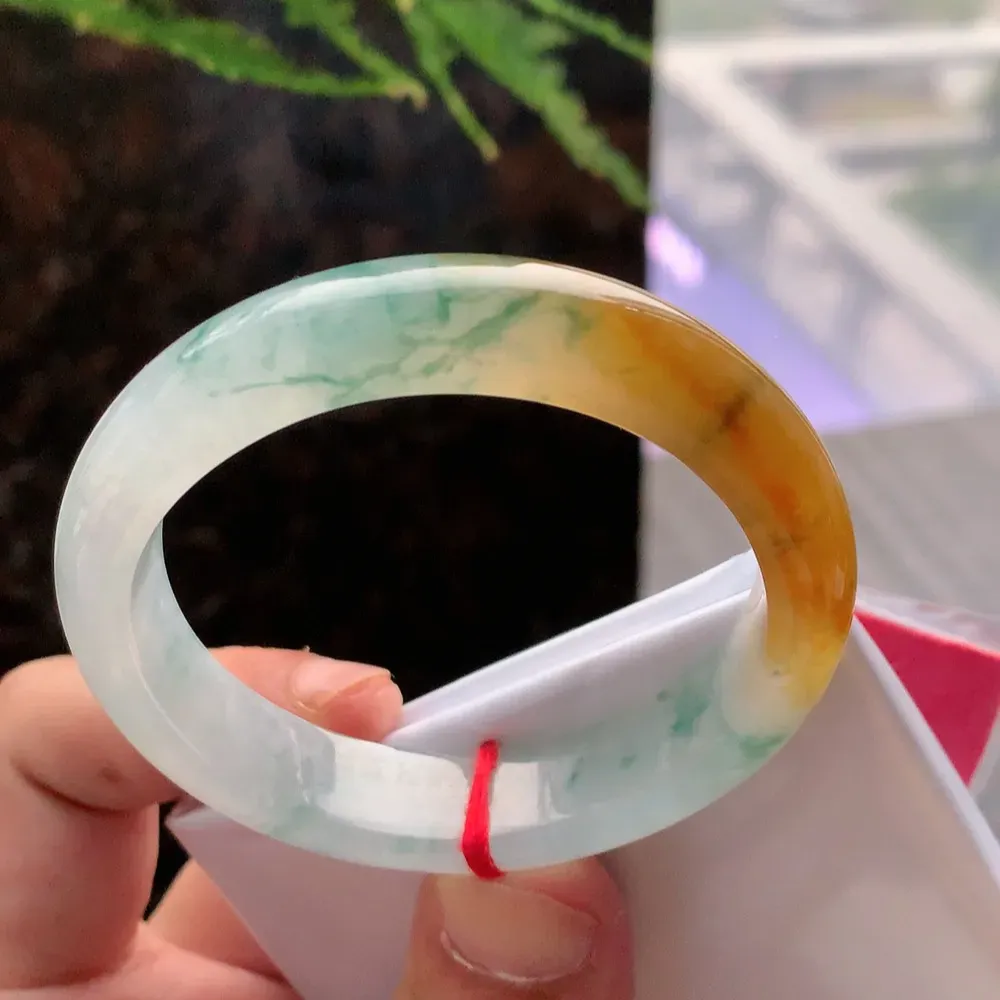 贵妃高冰黄加绿 无瑕 尺寸:54.1/47.4 种色兼备