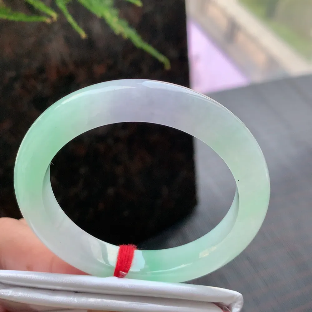 正圈高冰春彩 无瑕 尺寸:50.9/9.9/8.4 种色兼备