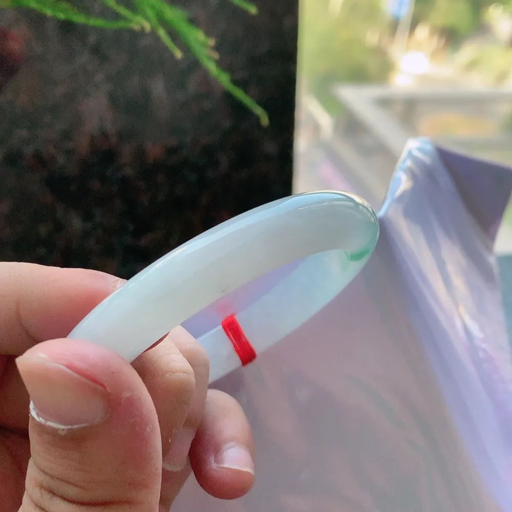 正圈冰飘花 微纹 尺寸:55.7/10.2/8.6 花美 种水好