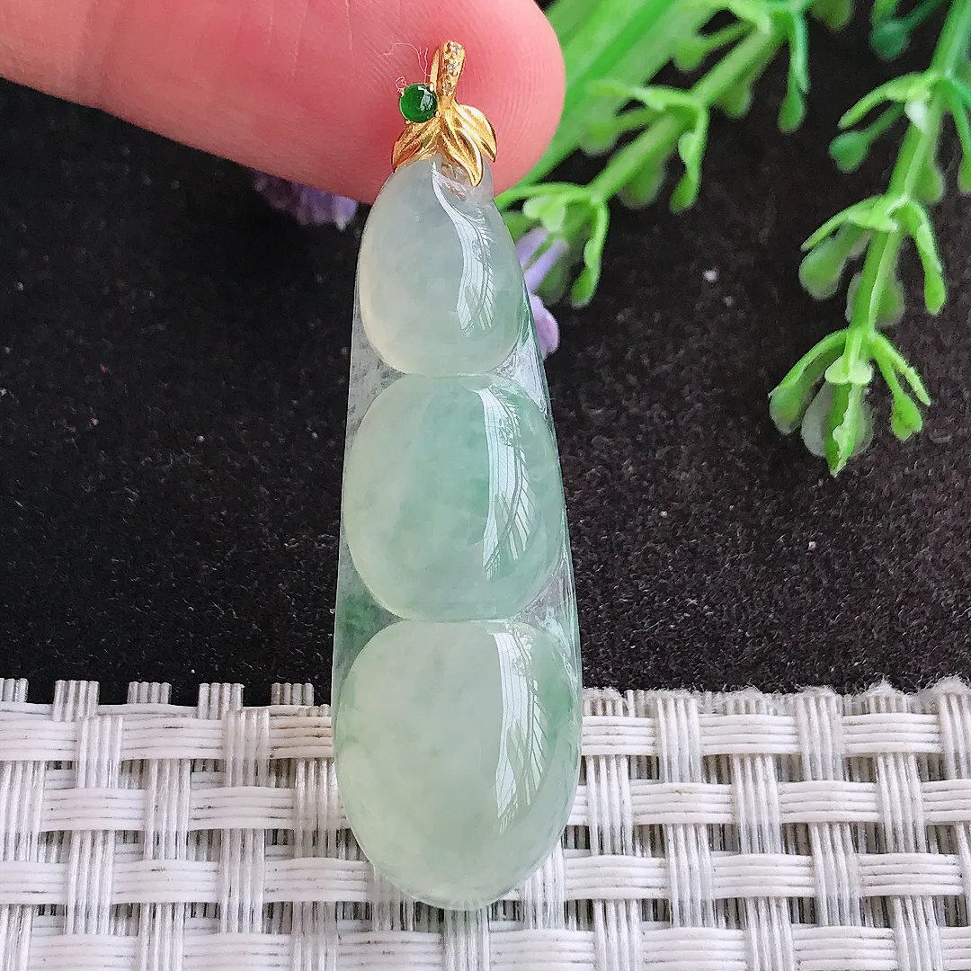 天然A货翡翠43/13.8/6老坑18k金镶嵌冰润起胶冰晴四季豆吊坠翡翠玉挂件