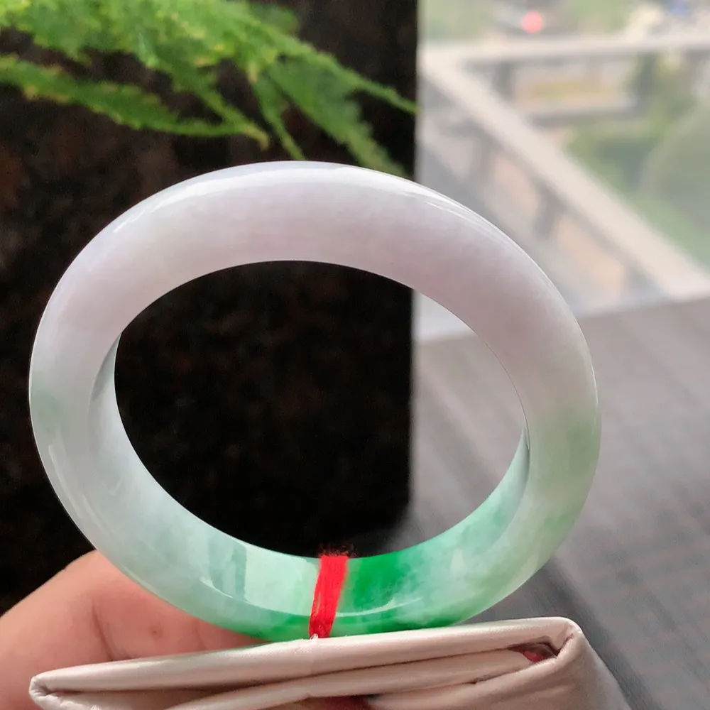 正圈冰糯辣绿 无瑕 尺寸:55.1/12.5/8.7 色好