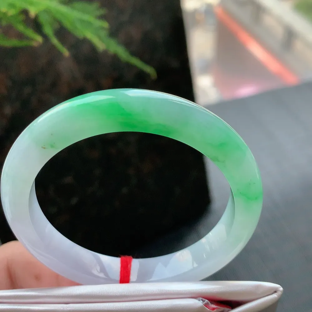 正圈冰春彩 无瑕 尺寸:51.6/9.1/8 种色兼备