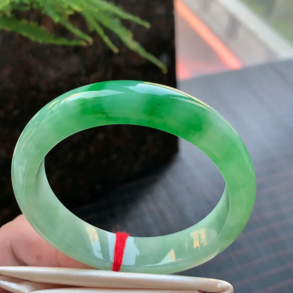 正圈冰阳绿 无瑕 尺寸:56.3/12.8/8 色阳🥰🥰