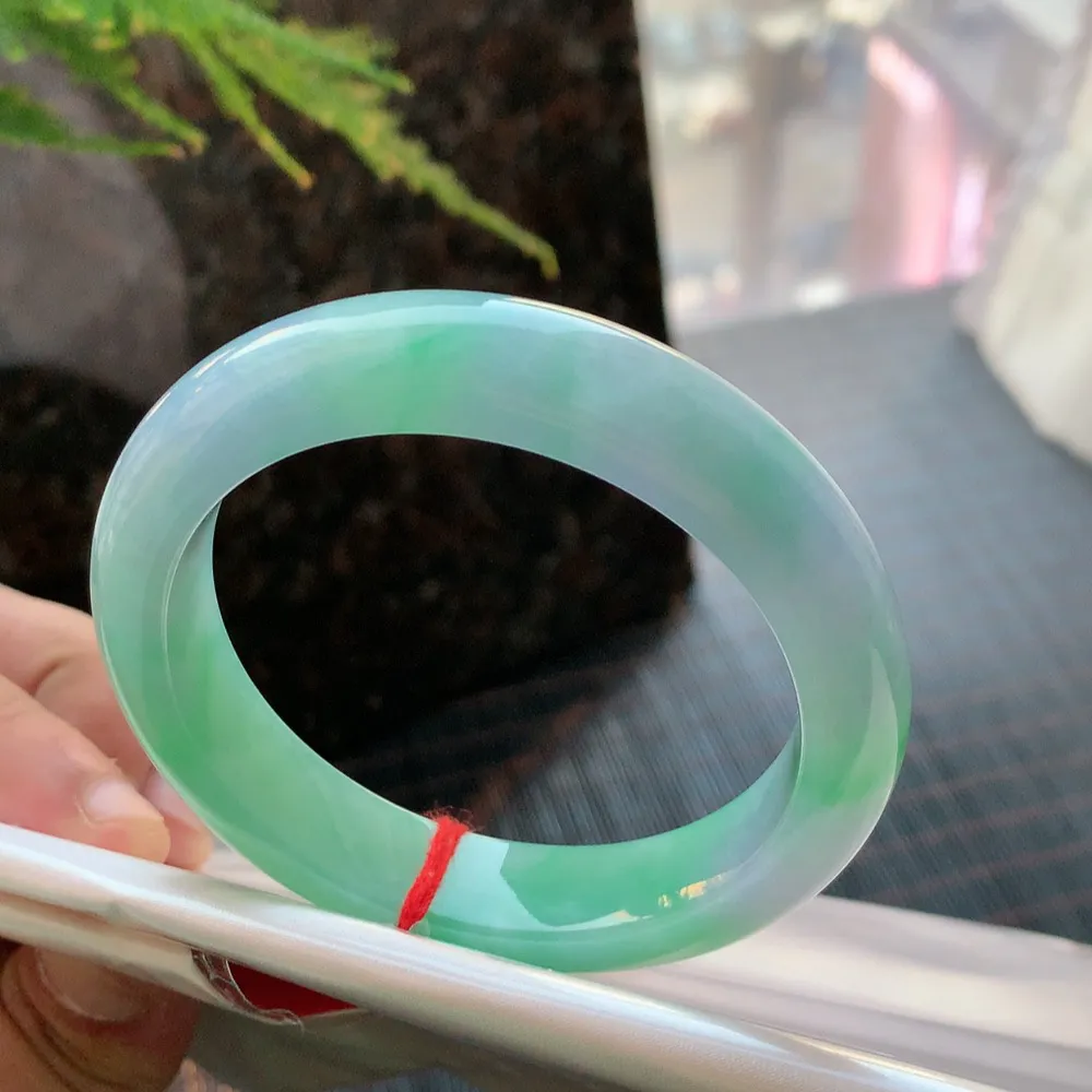 正圈满色春彩 无瑕 尺寸:56.7/12.8/9.2 色好