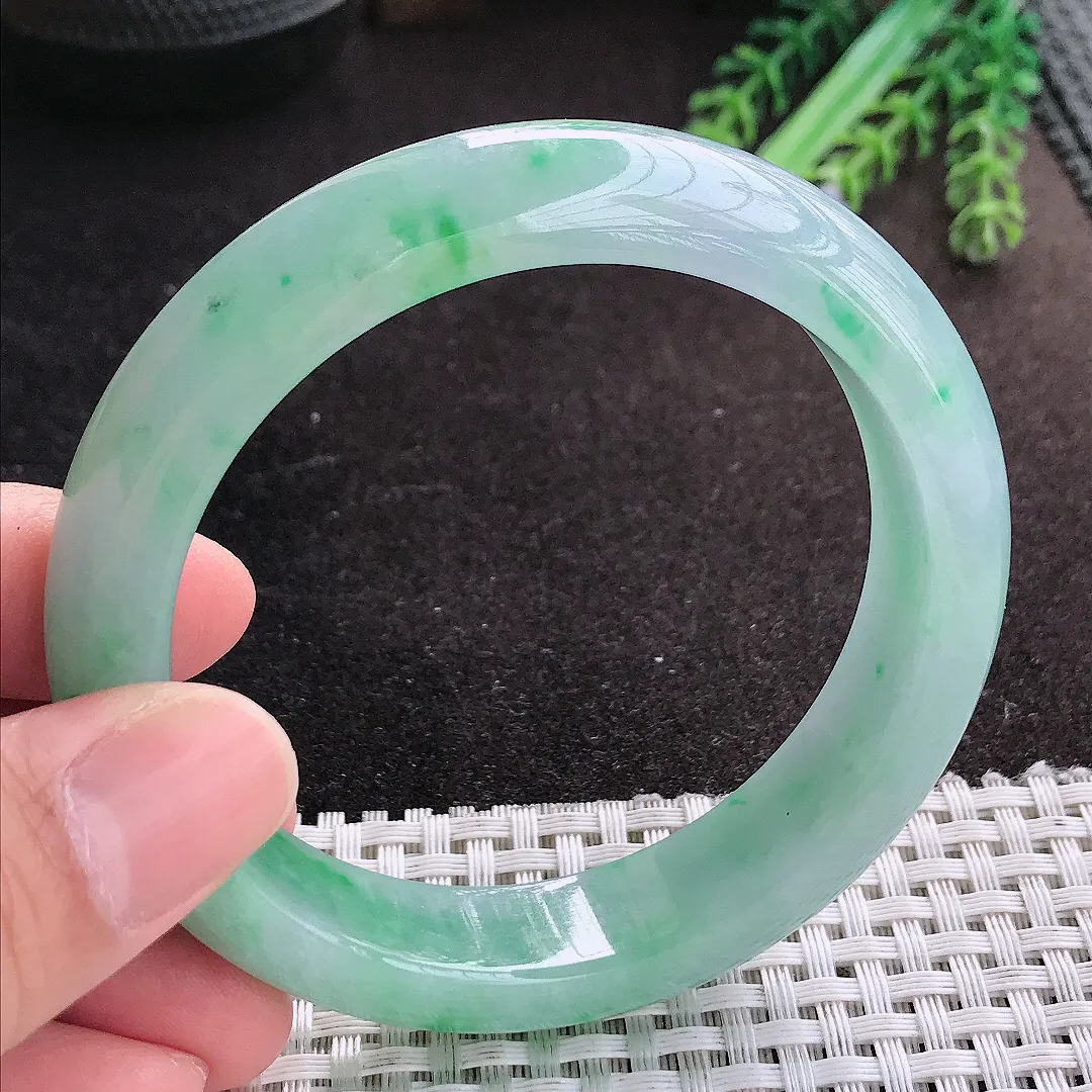 天然A货翡翠59/13.9/8.8老坑冰润起胶冰晴飘绿手镯宽边玉手镯