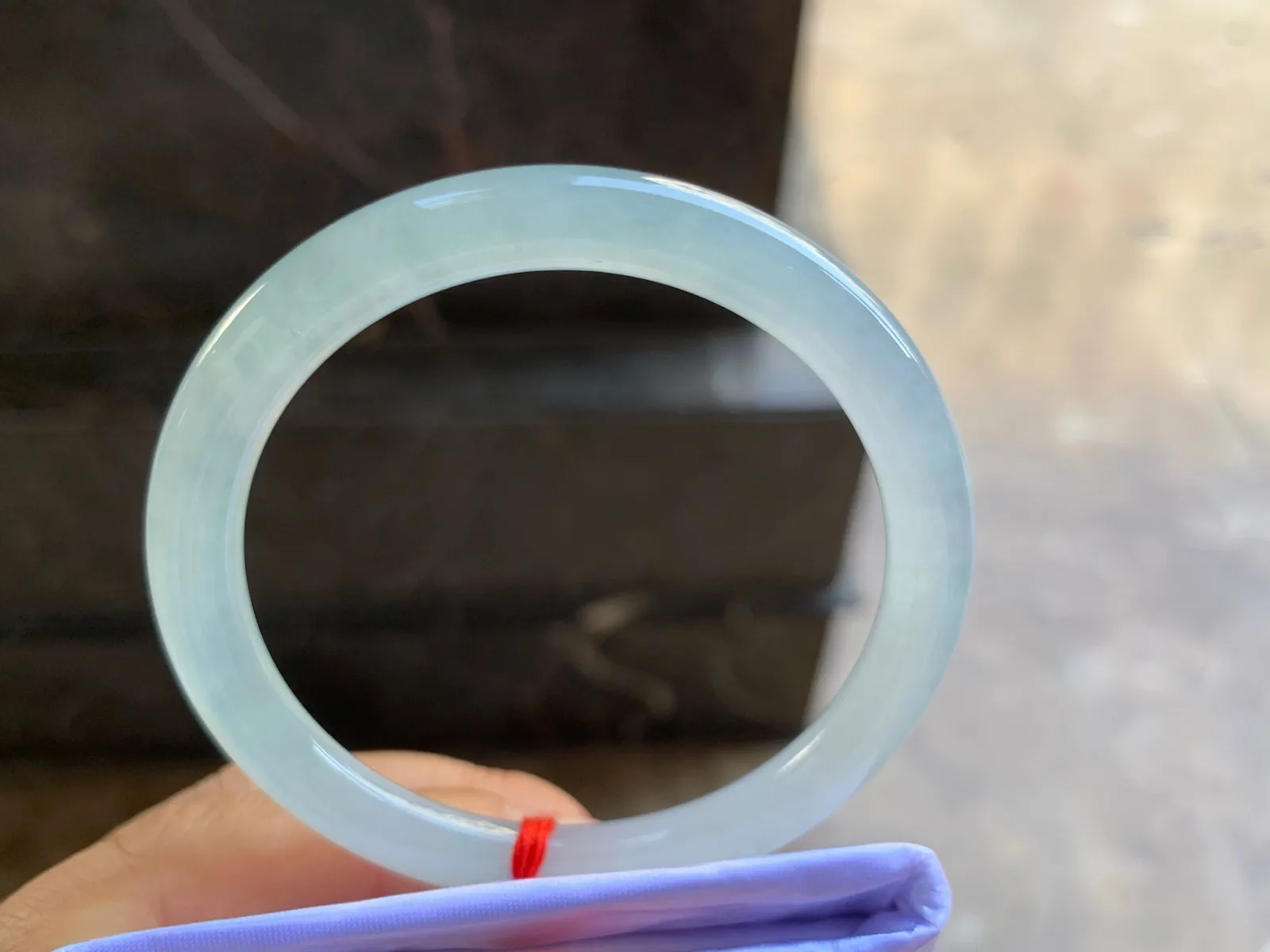 51-7.2mm
冰种圆条手镯 水润光泽 清爽