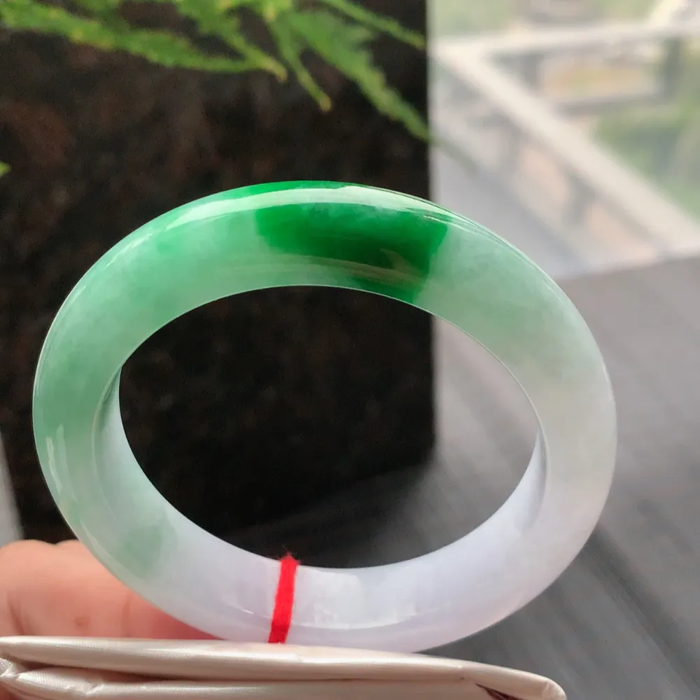 正圈冰糯辣绿 无瑕 尺寸:55.1/12.7/9.1 色好