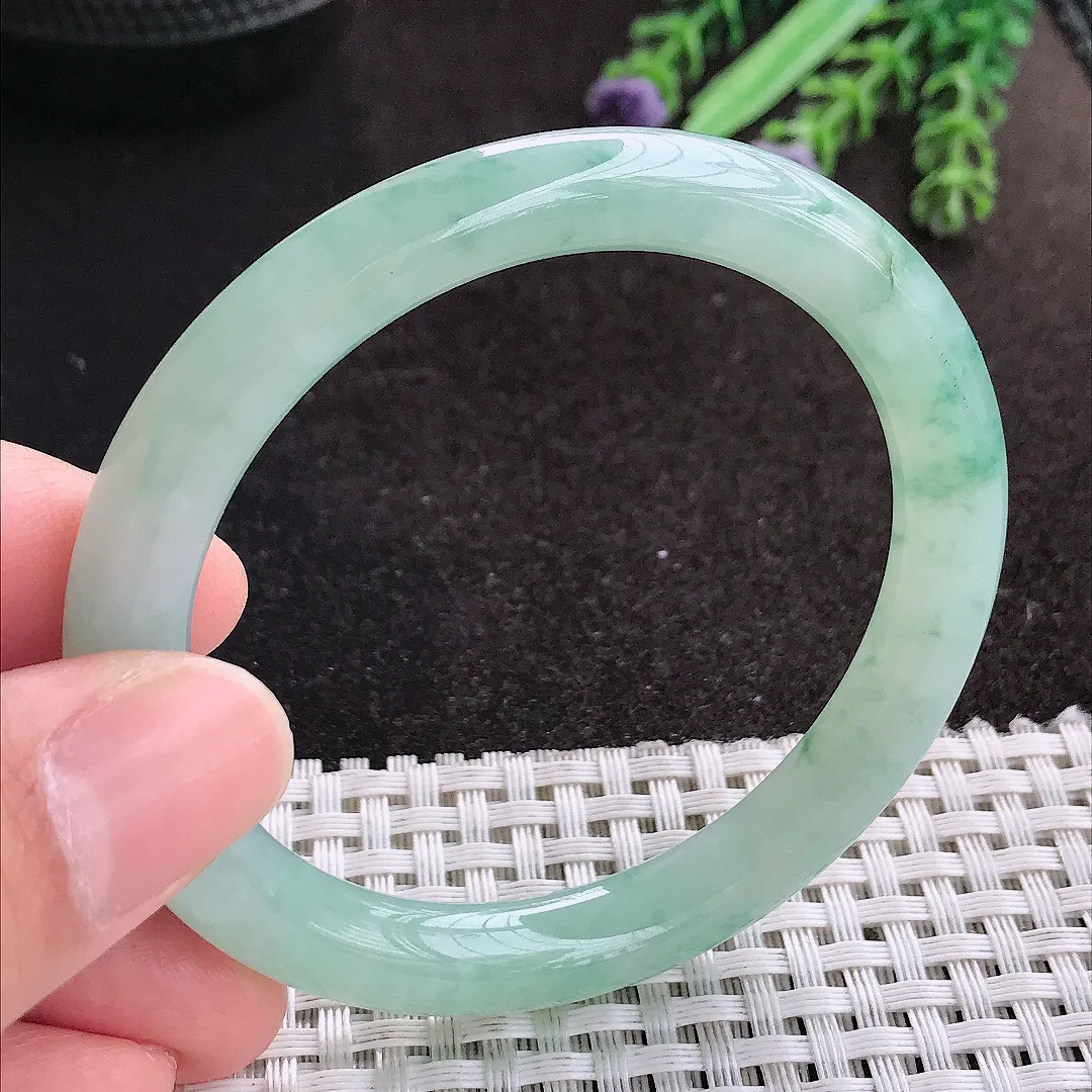 天然A货翡翠53/8.2老坑冰胶水灵飘花圆条手镯细条玉手镯