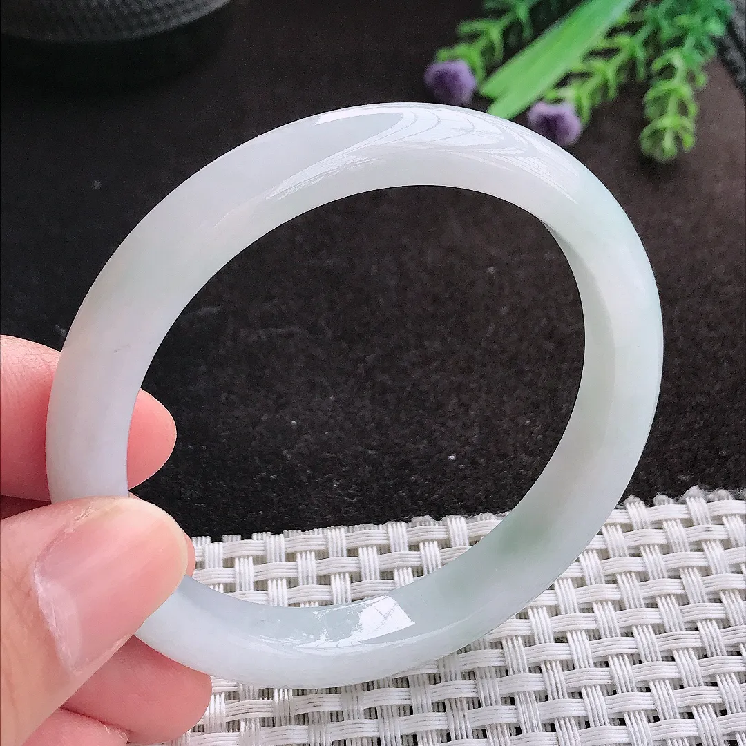 天然A货翡翠56.8/18/7.8老坑秀气温润细条手镯宽边玉镯