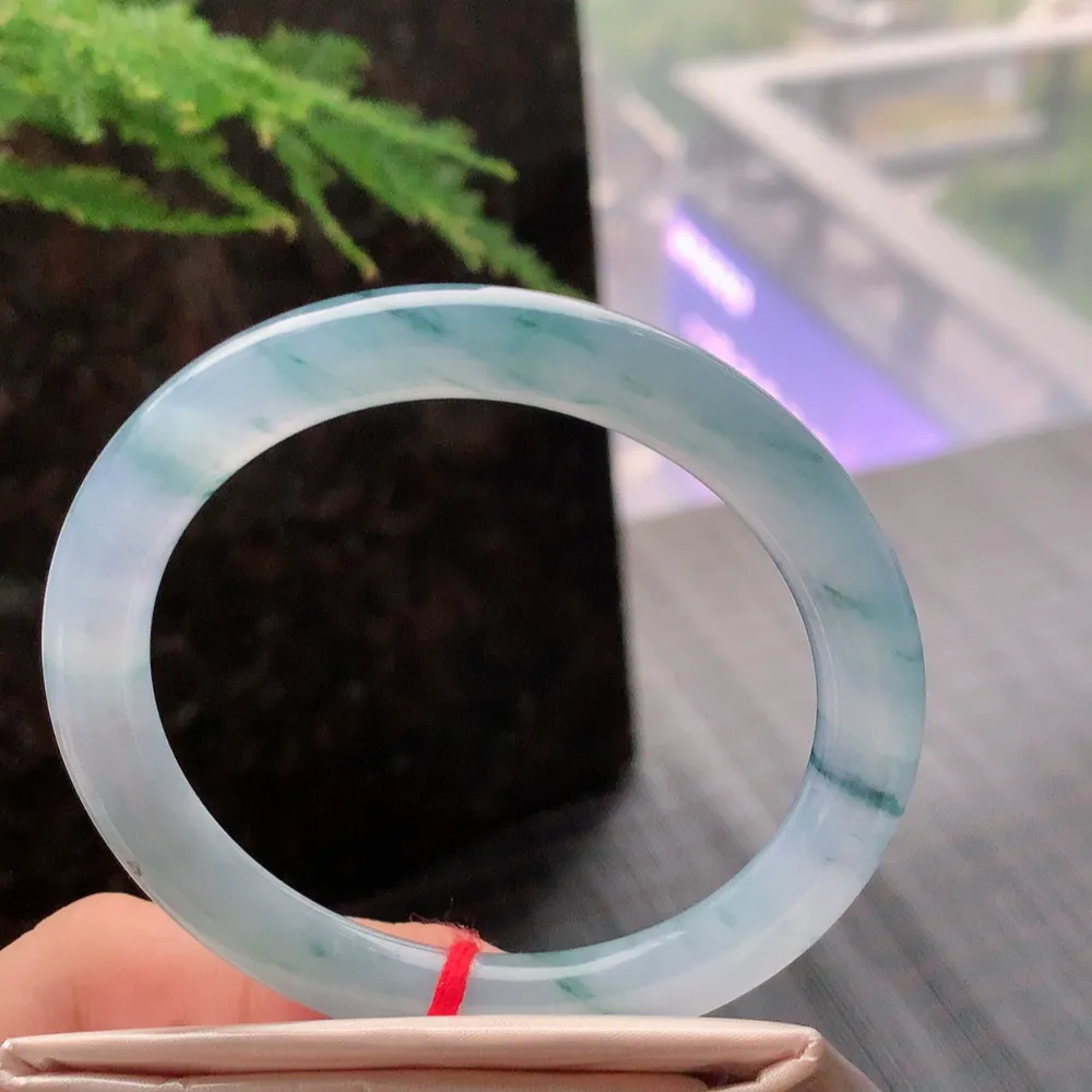 圆条冰紫飘花 无瑕 尺寸:57.1/8.4/8.7 种色兼备