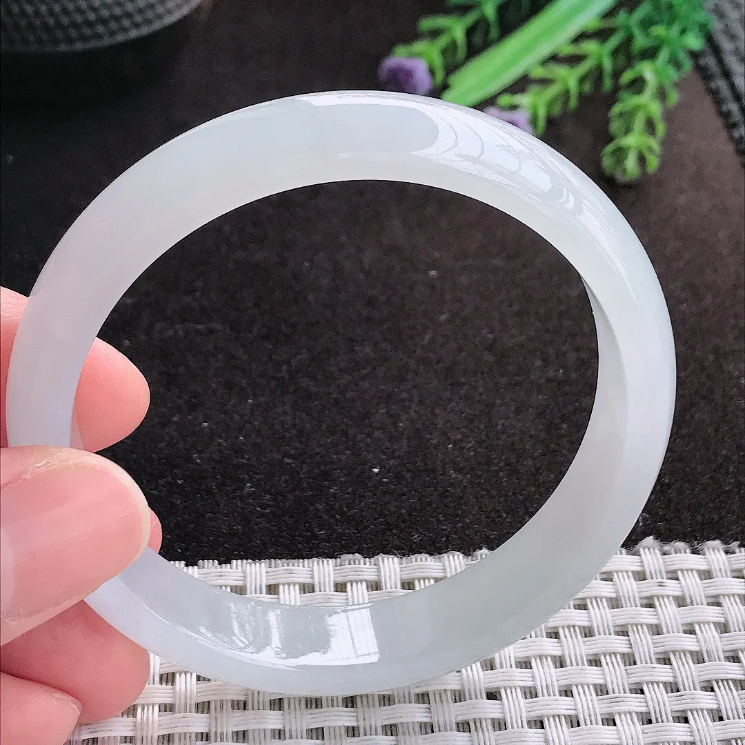 天然A货翡翠56.5/12/6.6老坑冰纯起胶白月光手镯宽边玉手镯