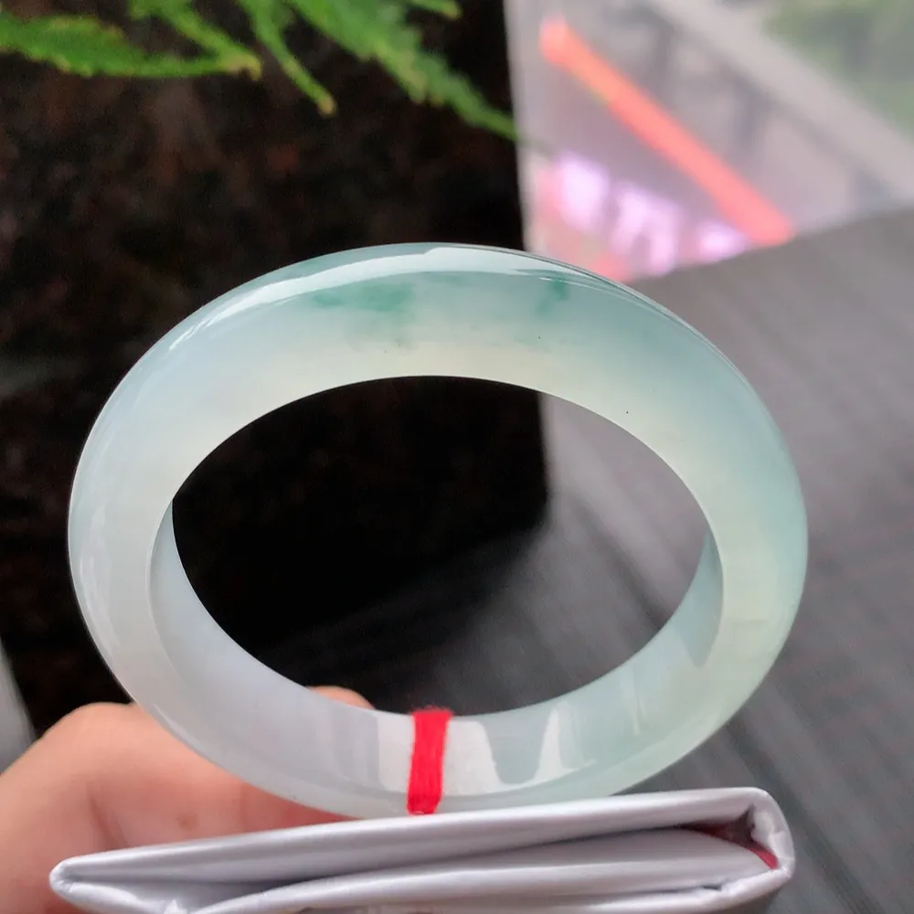 正圈高冰飘花 无瑕 尺寸:54.1/12.7/8.7 花美 种水好🥰🥰