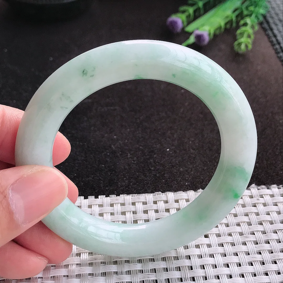 天然A货翡翠53/11/10.8老坑秀气温润飘花圆条手镯玉镯