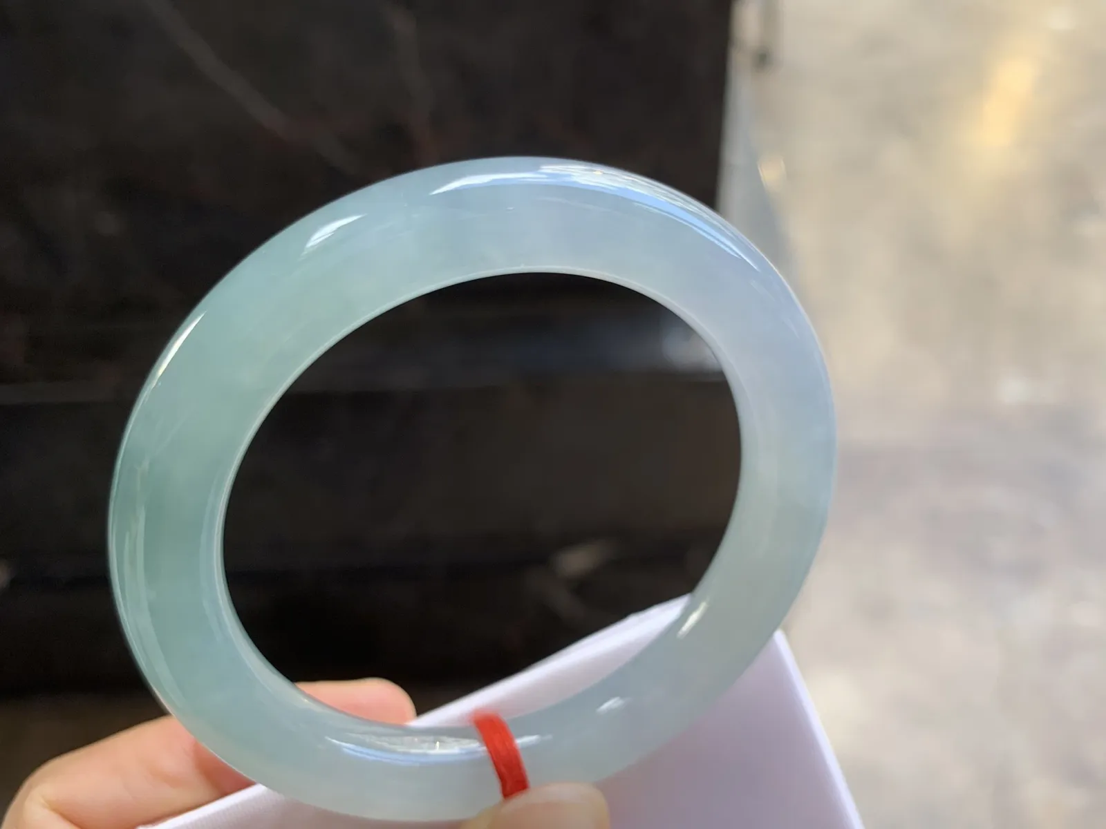 52-9.5mm
蓝水底圆条手镯  水润光泽