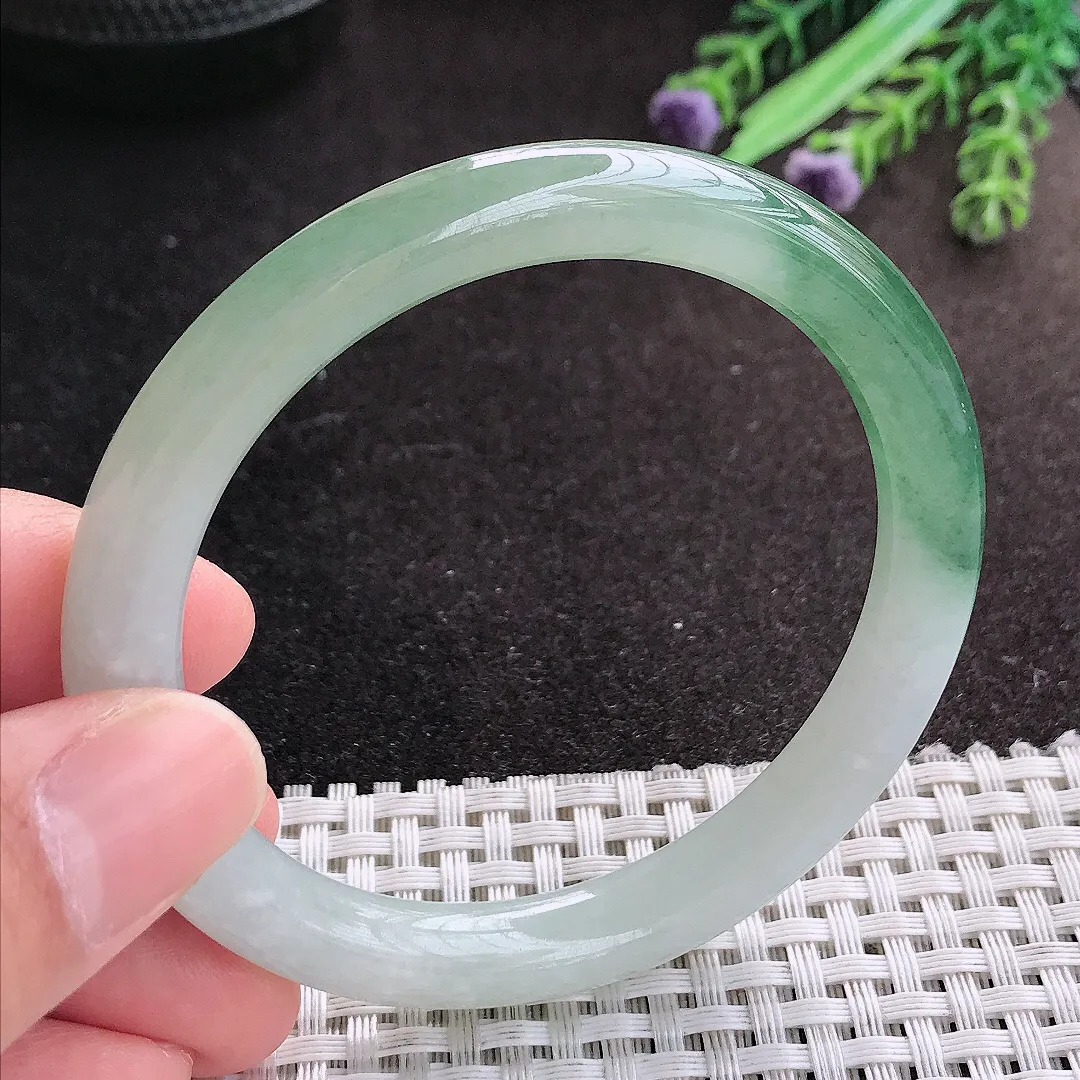 天然A货翡翠56/8.6/8.1老坑冰润油绿圆条手镯玉手镯