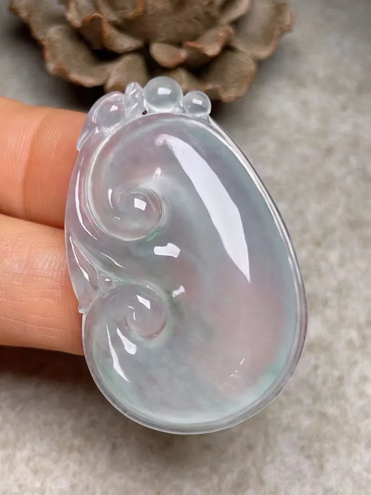 冰种【如意】吊坠，种水好，玉质细腻 ，卖相好
