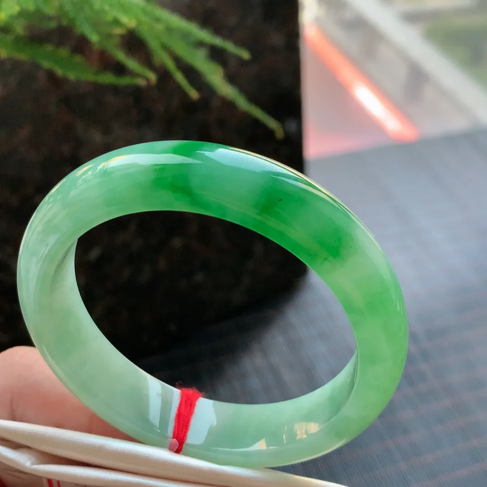 正圈冰阳绿 无瑕 尺寸:56.3/12.8/8 色阳🥰🥰