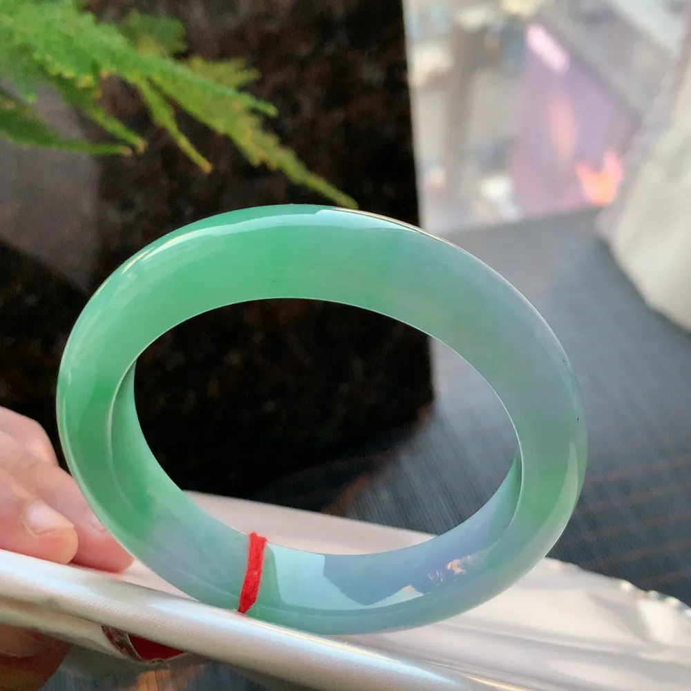 正圈满色春彩 无瑕 尺寸:56.7/12.8/9.2 色好