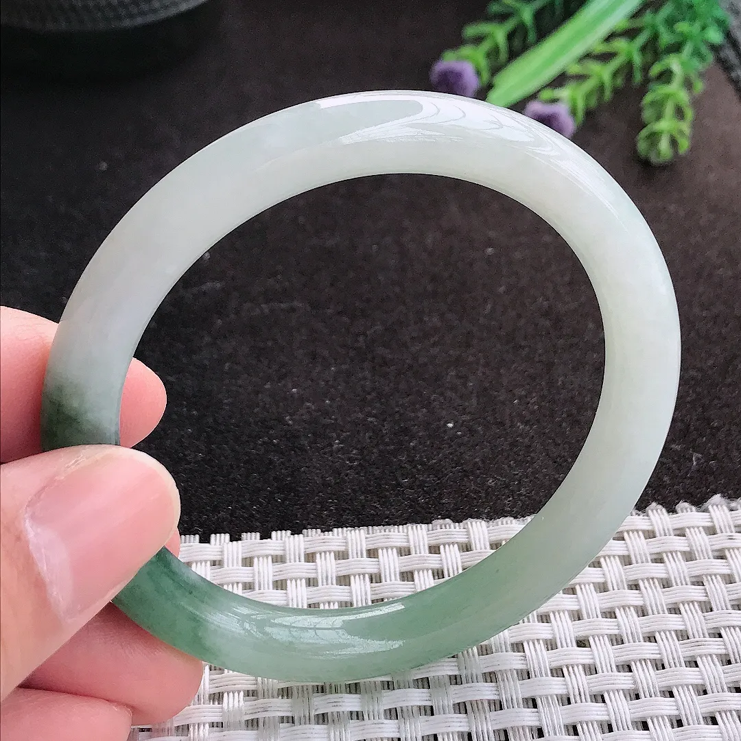 天然A货翡翠56/8.6/8.1老坑冰润油绿圆条手镯玉手镯