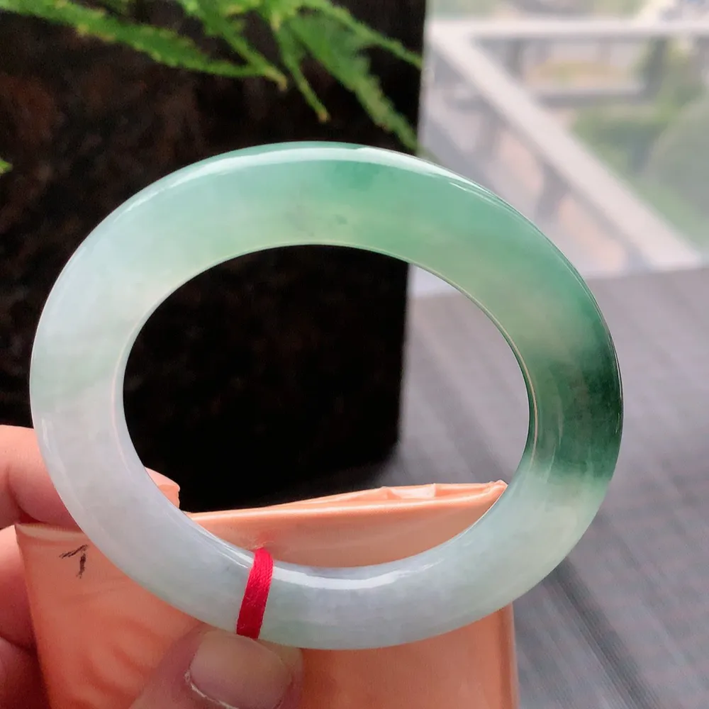 圆条高冰飘花 无瑕 尺寸:55.1/11.2 花美 种水好