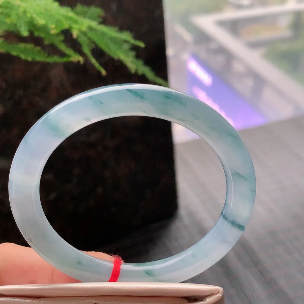 圆条冰紫飘花 无瑕 尺寸:57.1/8.4/8.7 种色兼备