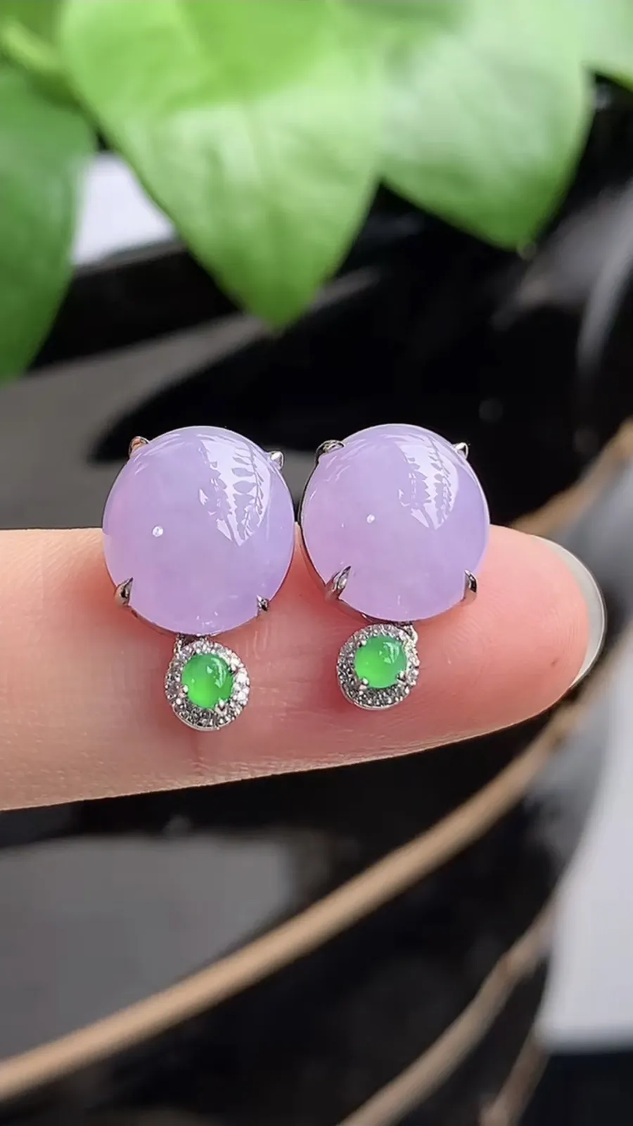 a货翡翠老坑冰种18K金伴钻镶嵌紫罗兰蛋面耳钉 尺寸11×9.8mm 重量3.60g 1204